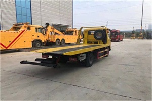 虎林非事故拖车